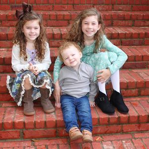 Meet your Posher, Chris n christin